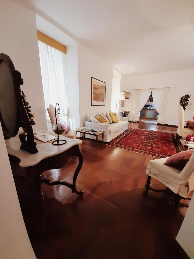 Casa Vacanze Pizzofalcone 41B Neapel Exteriör bild
